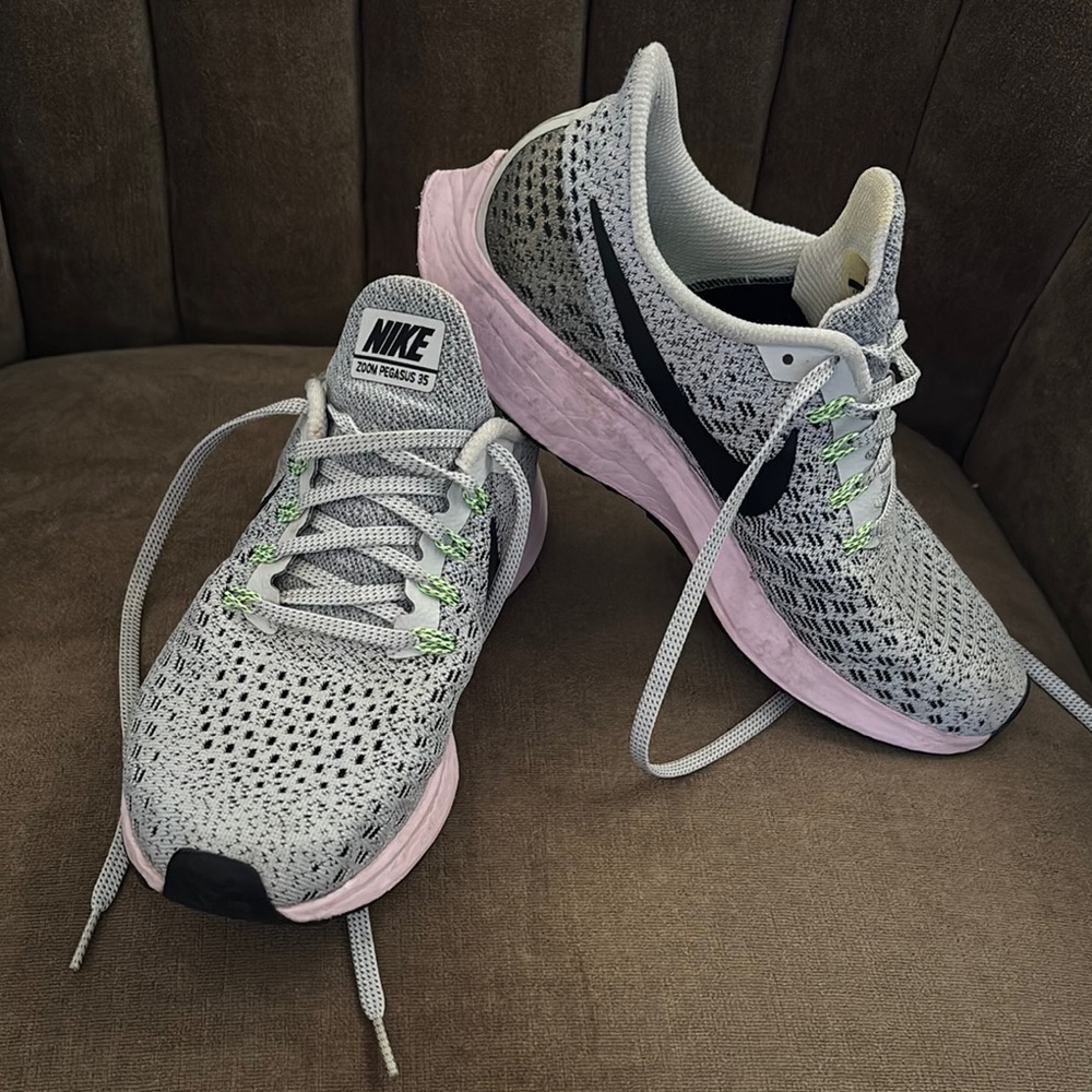 Nike Gray and Pink Athletic Shoes for Performance